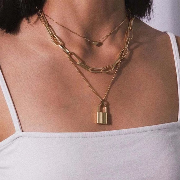 Gold 3 Layer Chunky Lock Necklace Heart 🔒 ❤️ - Picture 3 of 7